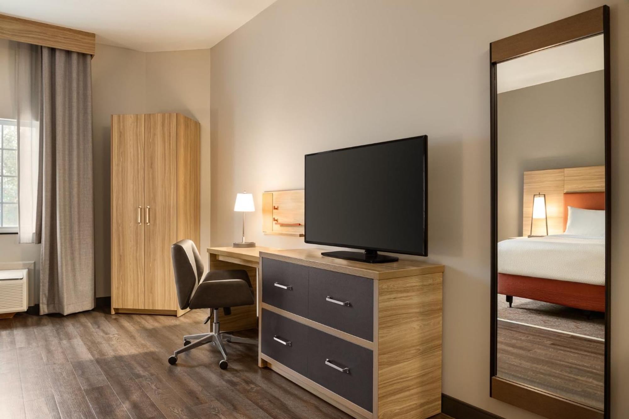 Candlewood I-81 Hershey Area By Ihg 2*